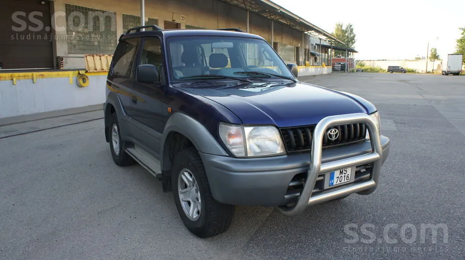 Toyota Land Cruiser 1999 photo 2