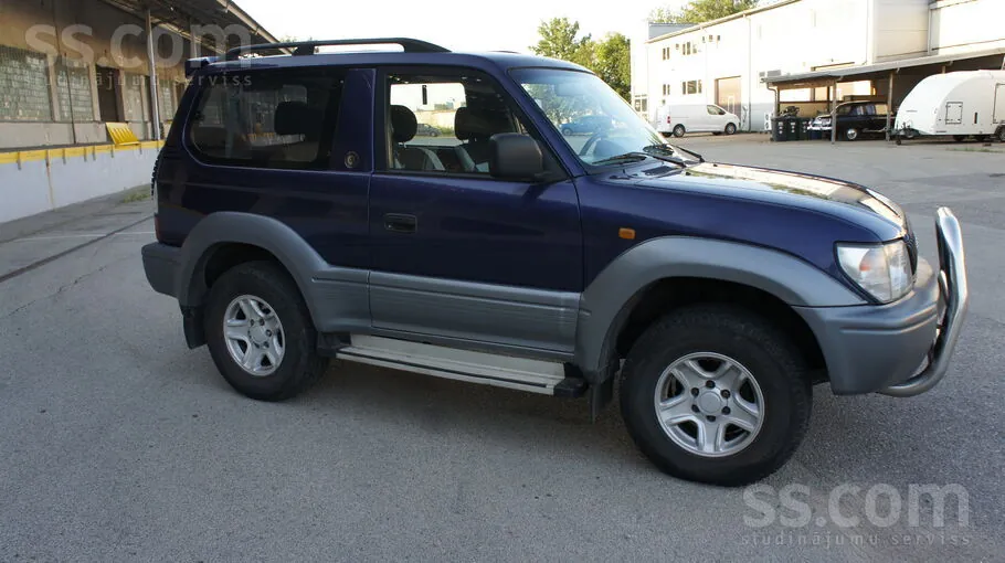 Toyota Land Cruiser 1999 photo 3