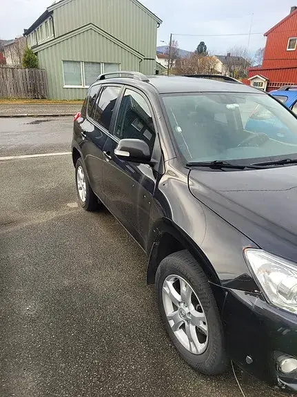 Toyota Rav4 2010 photo 2