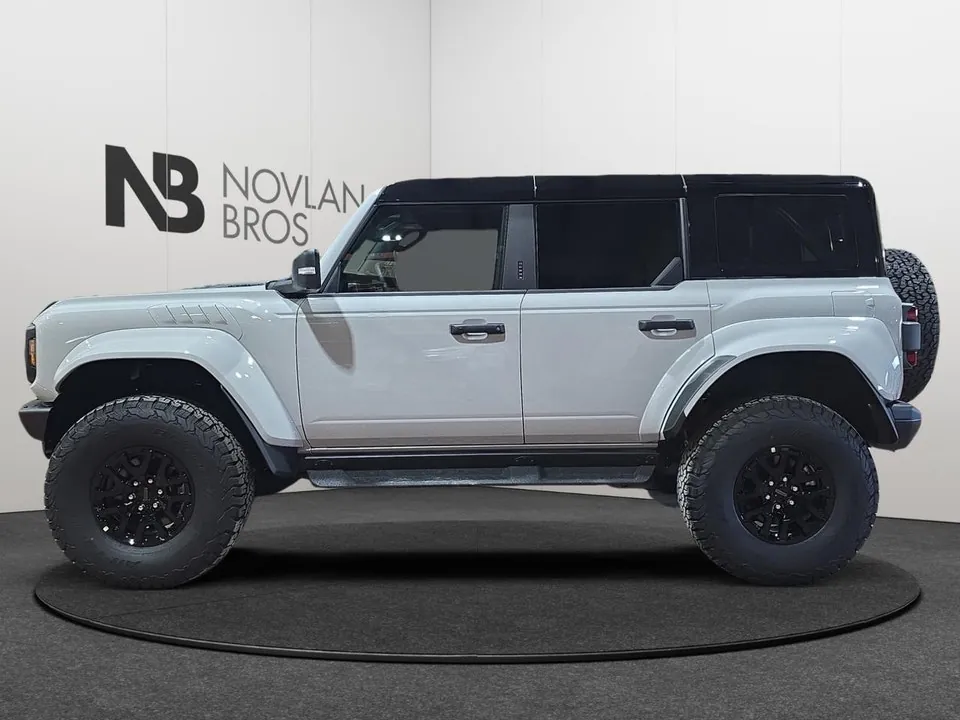 Ford Bronco 2026 photo 2