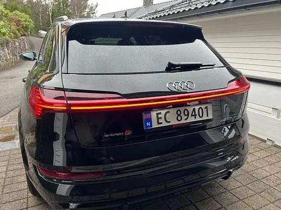 Audi E-Tron S 2021 photo 4