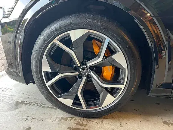 Audi E-Tron S 2021 photo 5