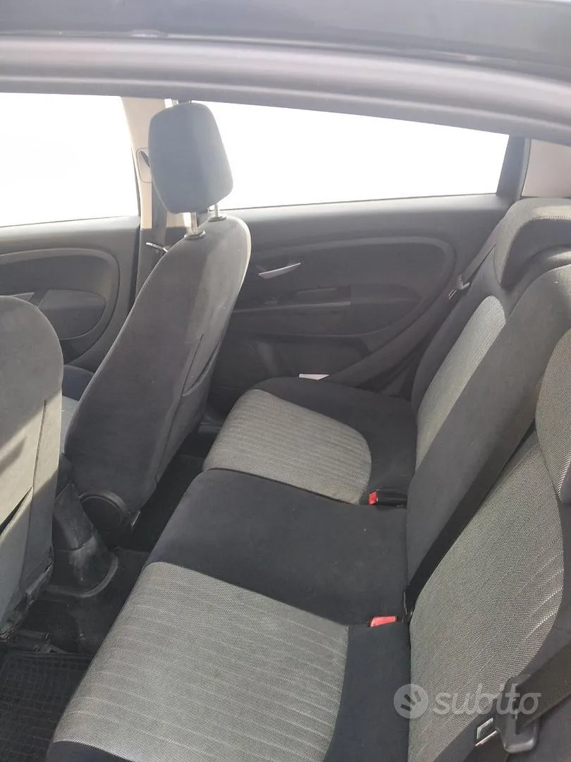 Fiat Grande Punto 2007 photo 5