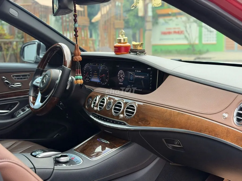 Mercedes-Benz S-Class 2016 photo 2
