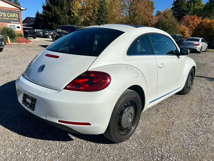 Volkswagen Beetle 2015 photo 5