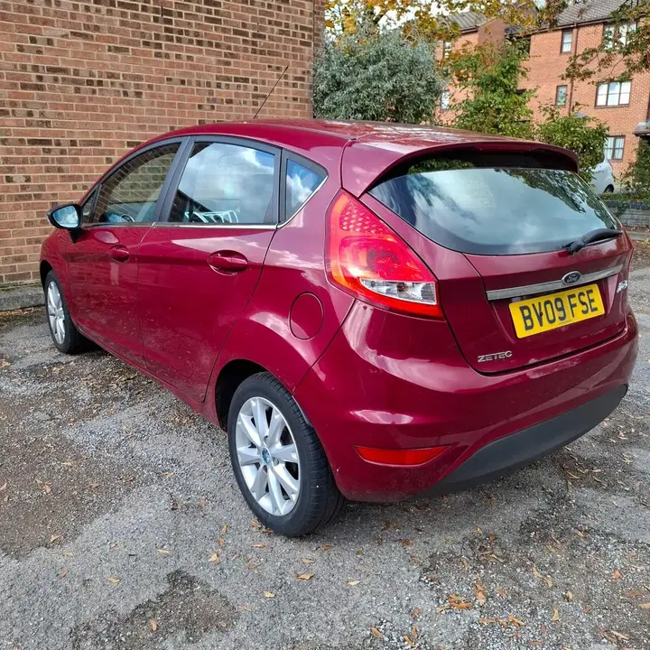 Ford Fiesta 2009 photo 4