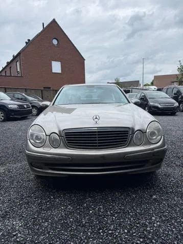 Mercedes-Benz Eklasse 2007 photo 3