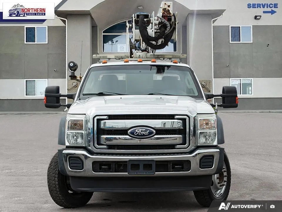 Ford F-550 2011 photo 2
