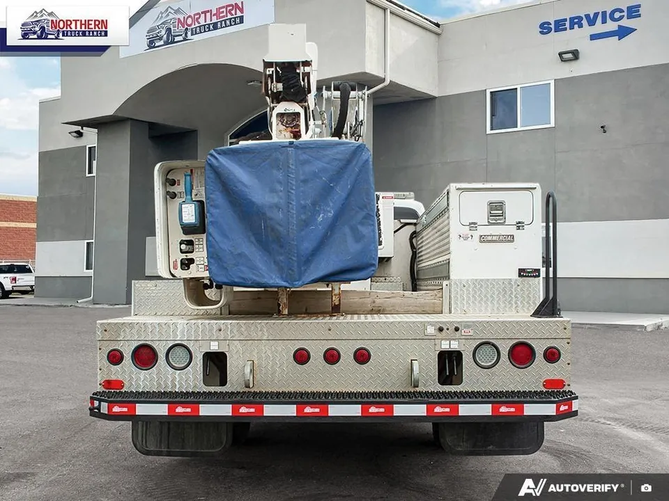 Ford F-550 2011 photo 4