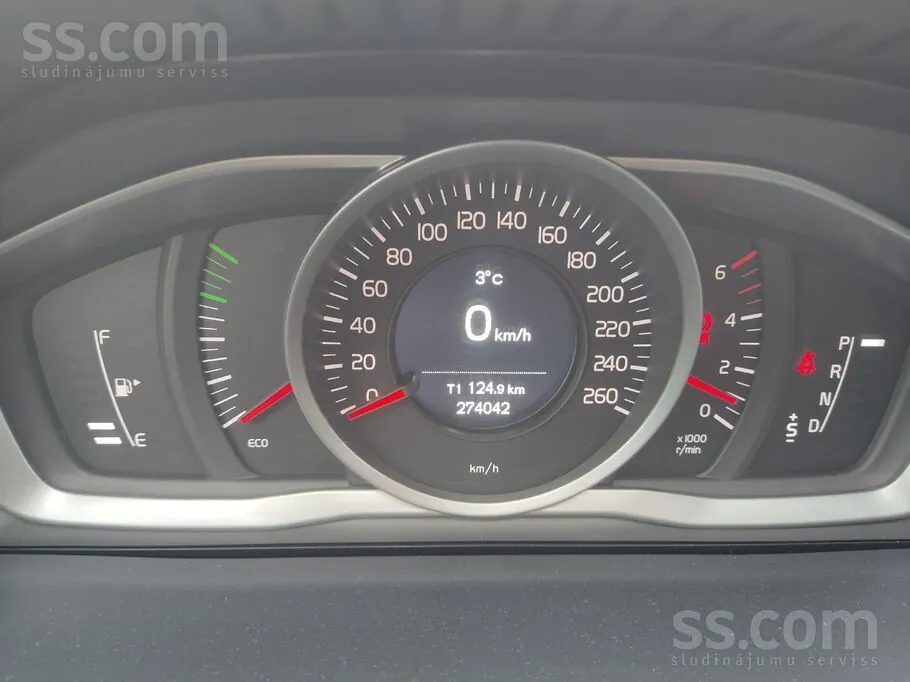 Volvo V60 2015 photo 2