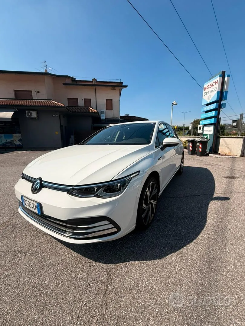 Volkswagen Golf 2021 photo 2