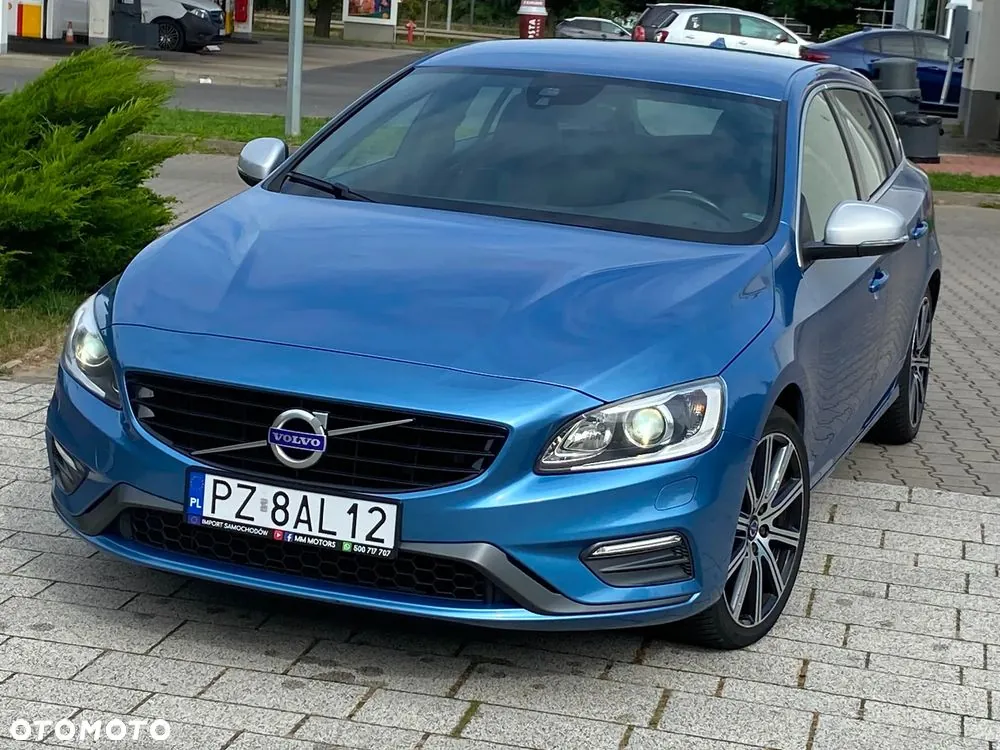 Volvo V60 2016 photo 2