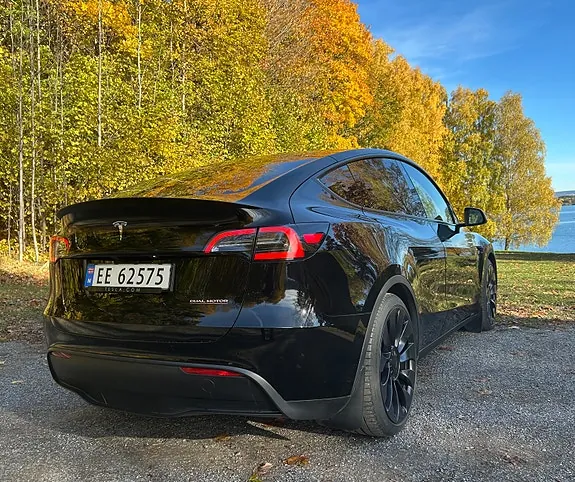 Tesla Model Y 2022 photo 3