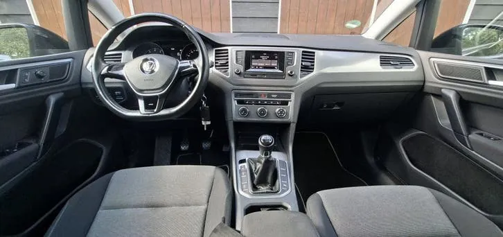 Volkswagen Golf Sportsvan 2015 photo 3