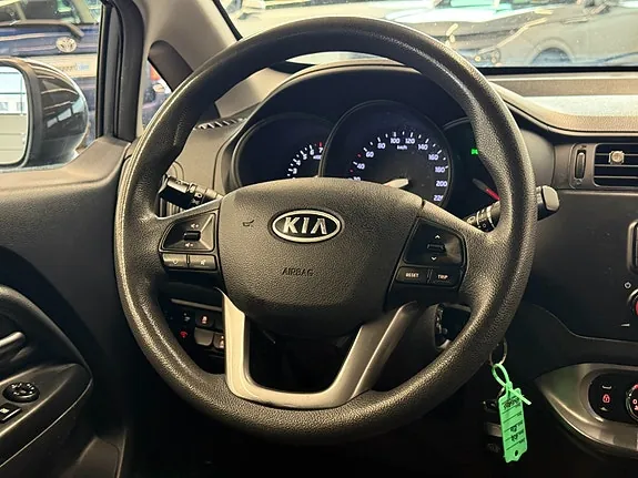 Kia Rio 2012 photo 2