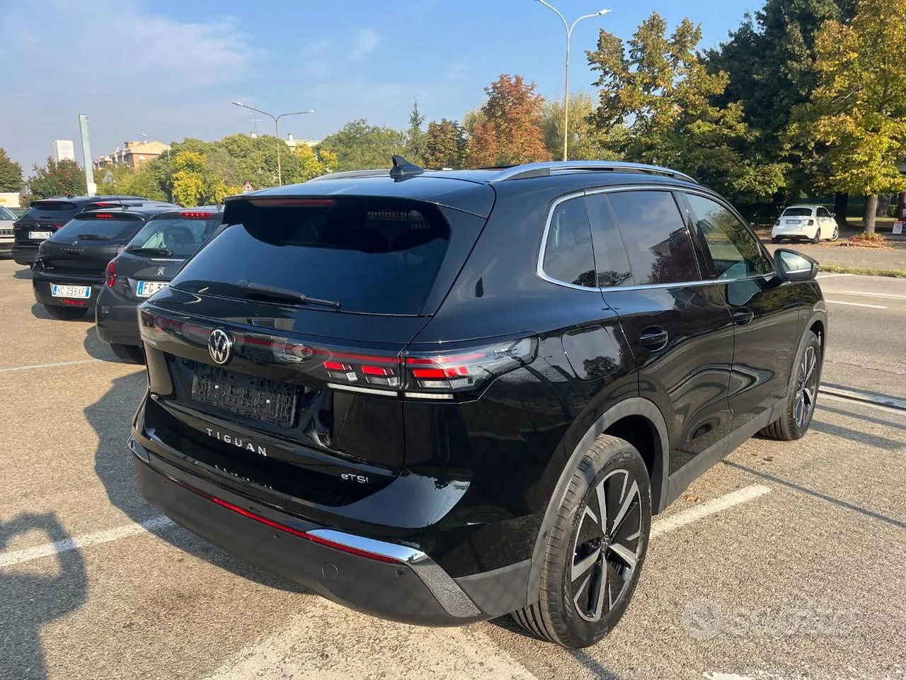 Volkswagen Tiguan 2026 photo 2