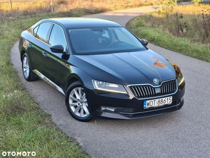 Skoda Superb 2019 photo 4