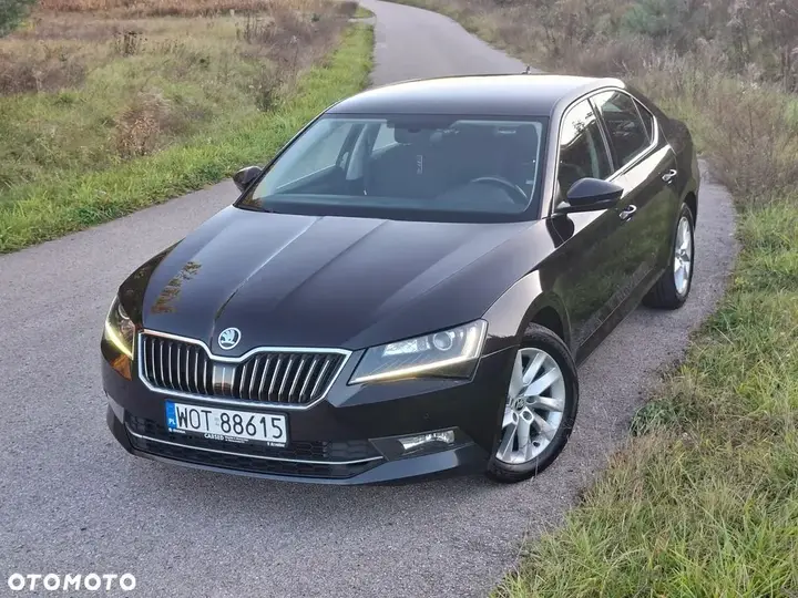 Skoda Superb 2019 photo 5