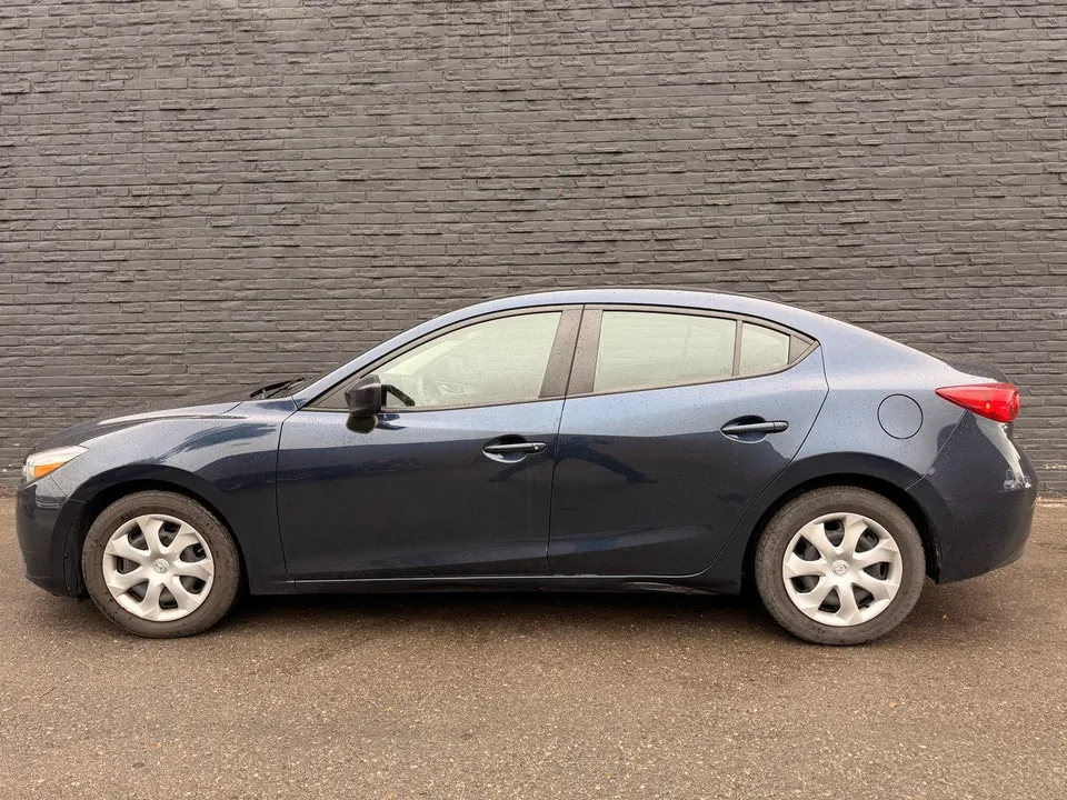 Mazda 3 2018 photo 3