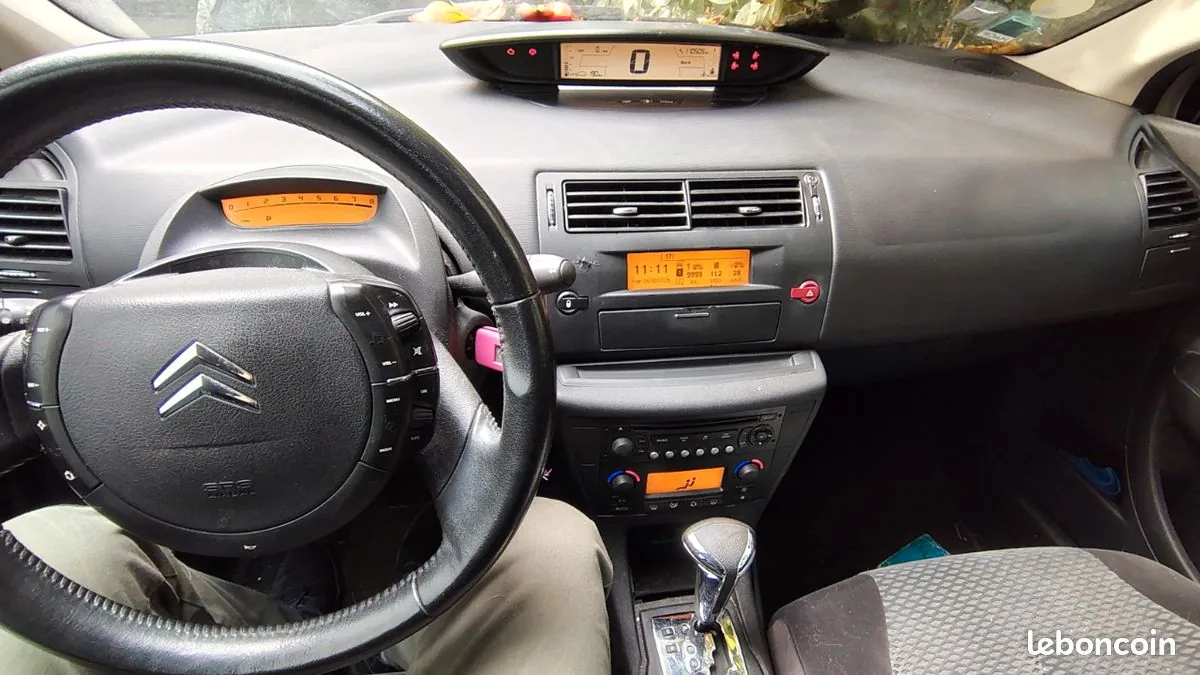 Citroen C4 2006 photo 3