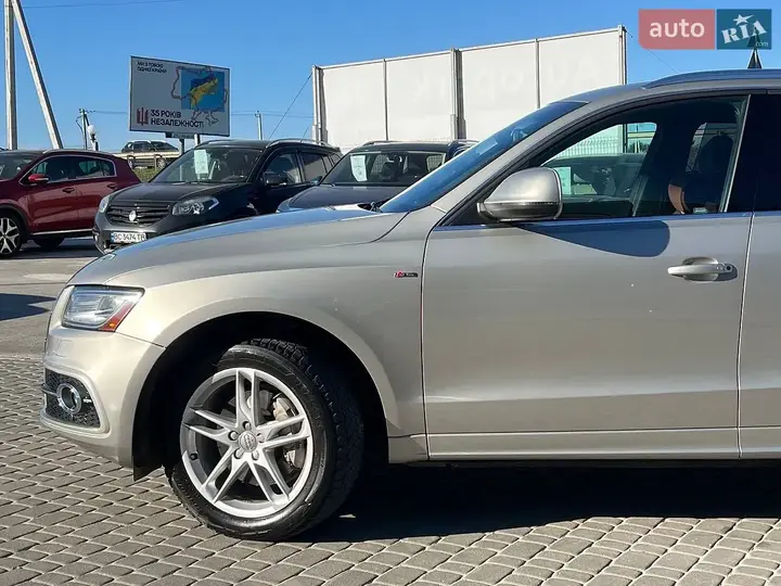 Audi Q5 2013 photo 2