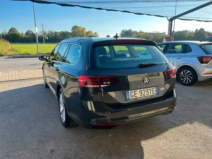 Volkswagen Passat Variant 2021 photo 3
