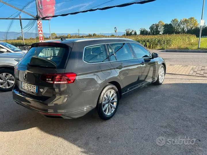 Volkswagen Passat Variant 2021 photo 5