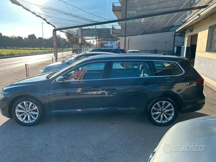 Volkswagen Passat Variant 2021 photo 2