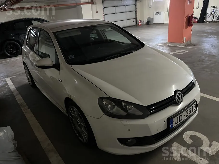 Volkswagen Golf 2012 photo 4