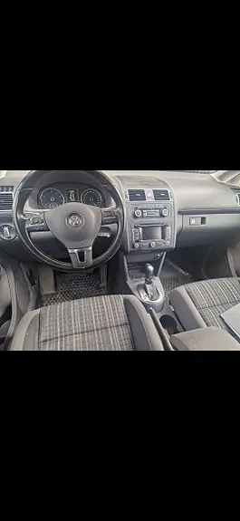 Volkswagen Touran 2011 photo 5