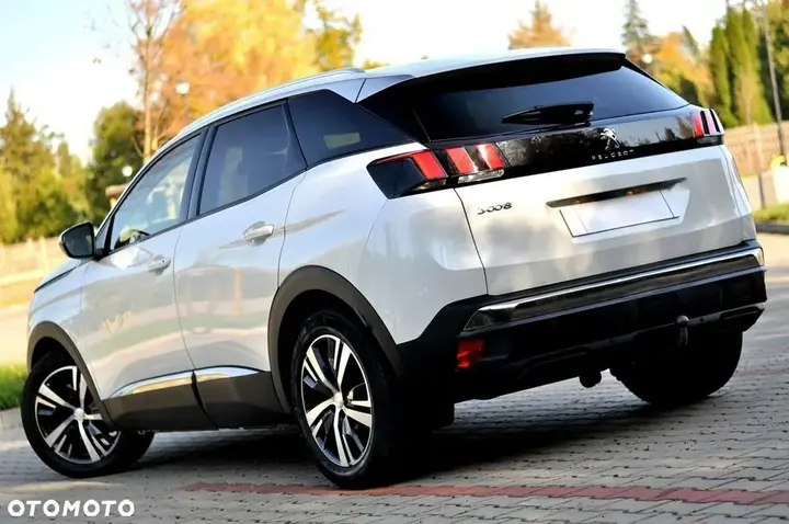 Peugeot 3008 2018 photo 2