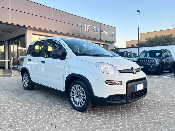Fiat Panda 2023 photo 2