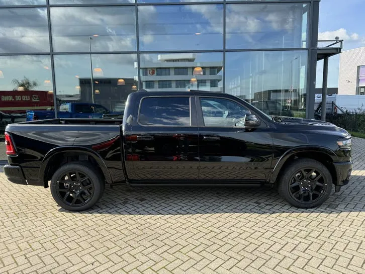 Dodge Ram 1500 2024 photo 3