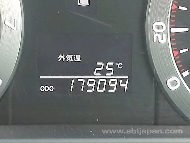 Toyota Alphard 2010 photo 3