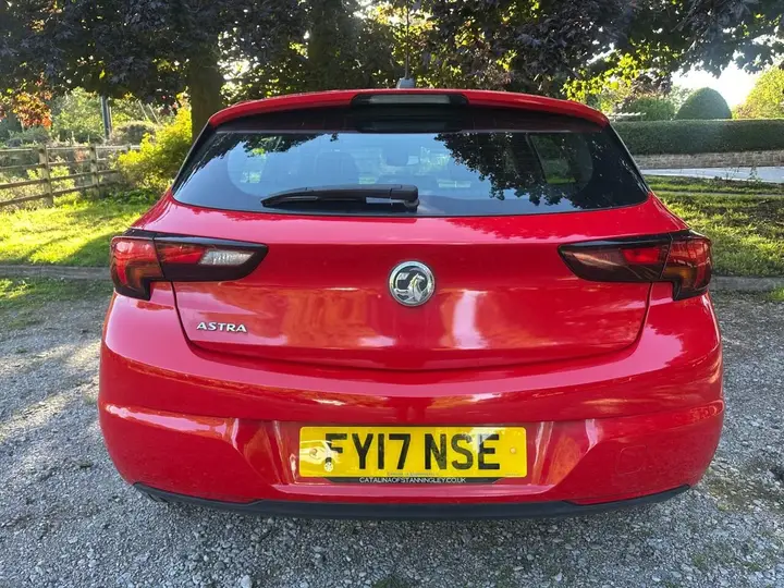 Vauxhall Astra 2017 photo 5