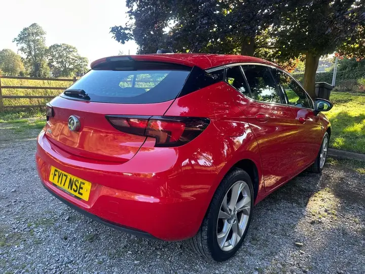 Vauxhall Astra 2017 photo 4