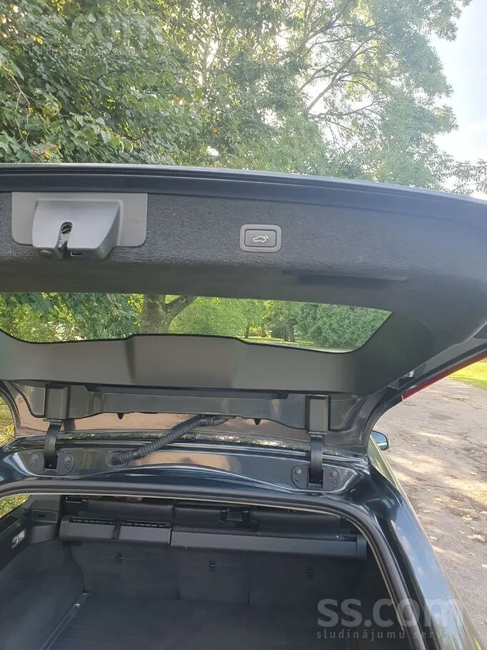 Volvo V70 2010 photo 5