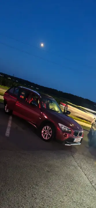 BMW X1 2011 photo 2