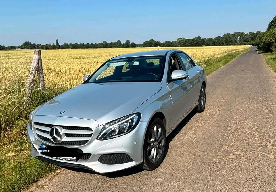 Mercedes-Benz C 180