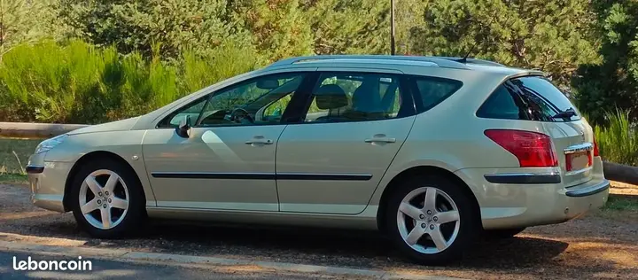 Peugeot 407