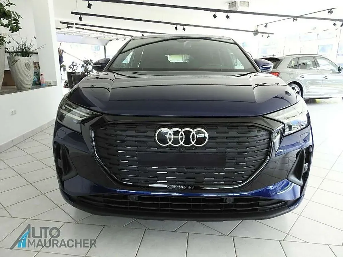 Audi Q4 2021 photo 5
