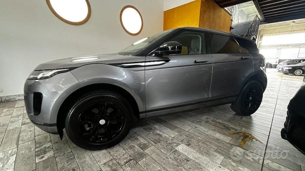 Land Rover Range Rover Evoque 2019 photo 3
