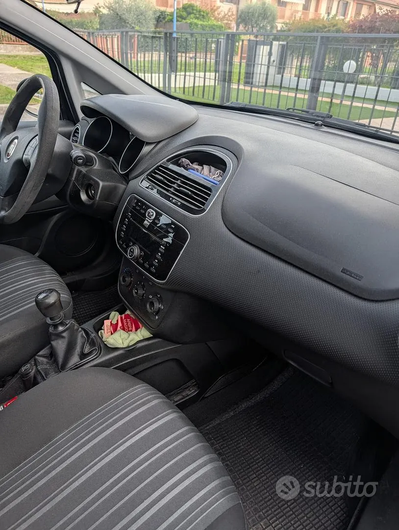 Fiat Punto Evo 2012 photo 4