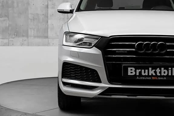 Audi Q3 2018 photo 4