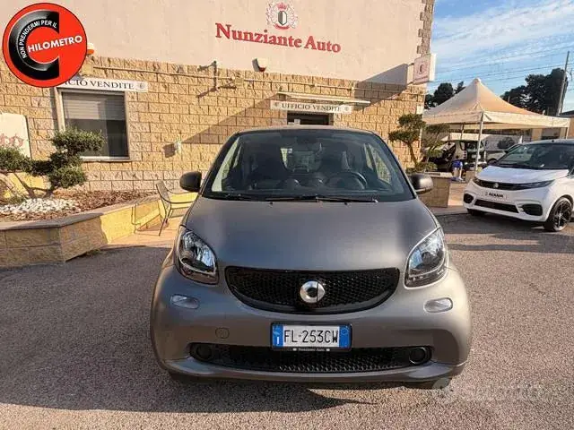 Smart Fortwo 2017 photo 2