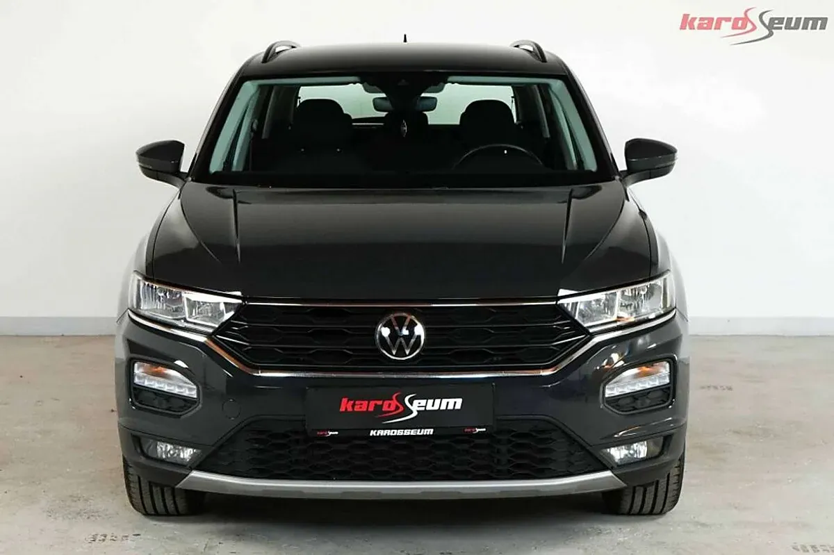 Volkswagen T-Roc 2021 photo 2