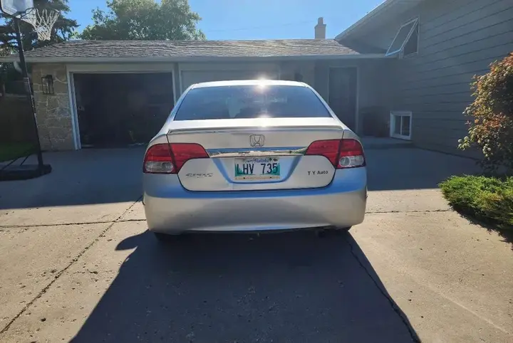 Honda Civic 2010 photo 2