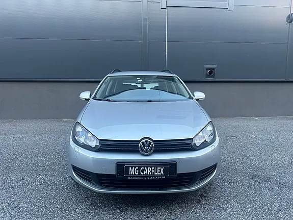 Volkswagen Golf 2011 photo 2