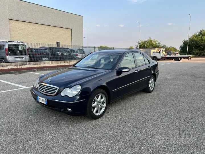 Mercedes-Benz C-Class 2000 photo 2