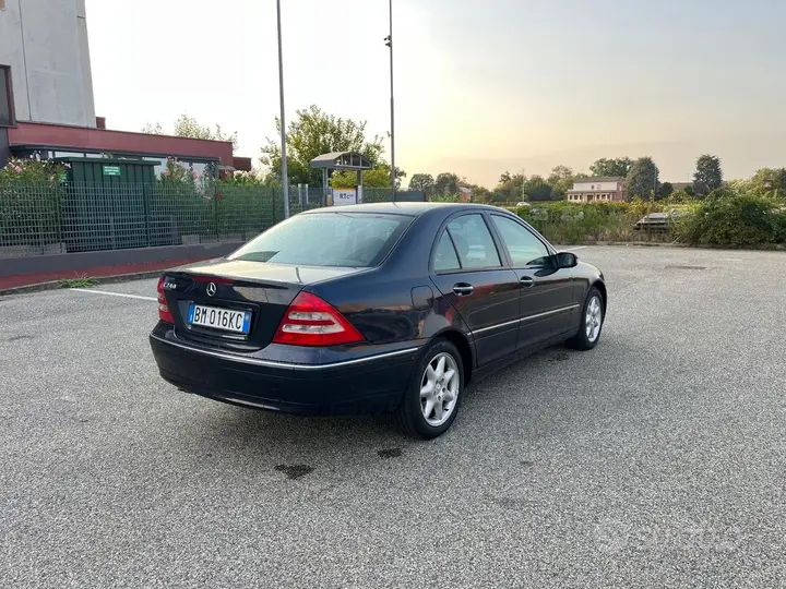 Mercedes-Benz C-Class 2000 photo 4